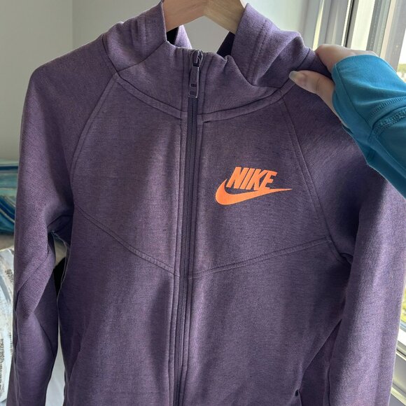 Nike Purple Workout Jacket with Thumbholes - Picture 1 of 3